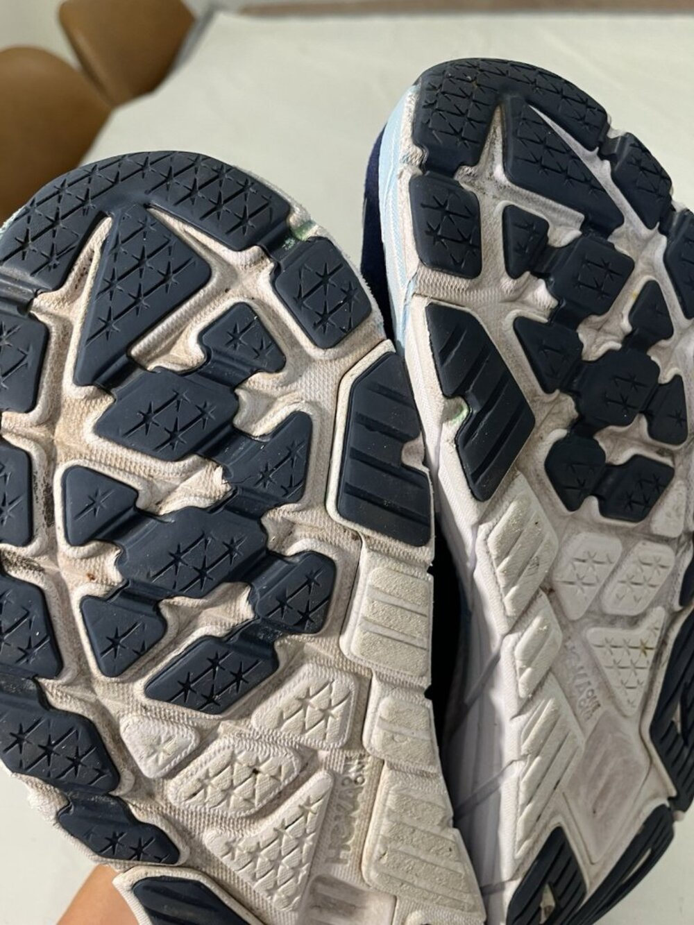 Hoka One One Sneakers Shoes Arahi 6 Men's Size 13 D - Picture 10 of 13